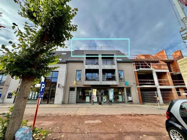 PRACHTIG INSTAPKLAAR APPARTEMENT MET RUIM ZONNIG TERRAS