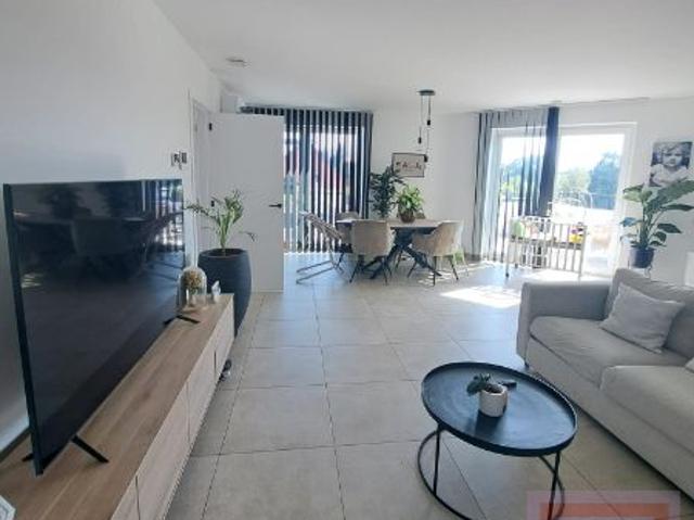 Prachtig modern hoogwaardig afgewerkt dakappartement met 3 slaapkamers in kleinschalige residentie