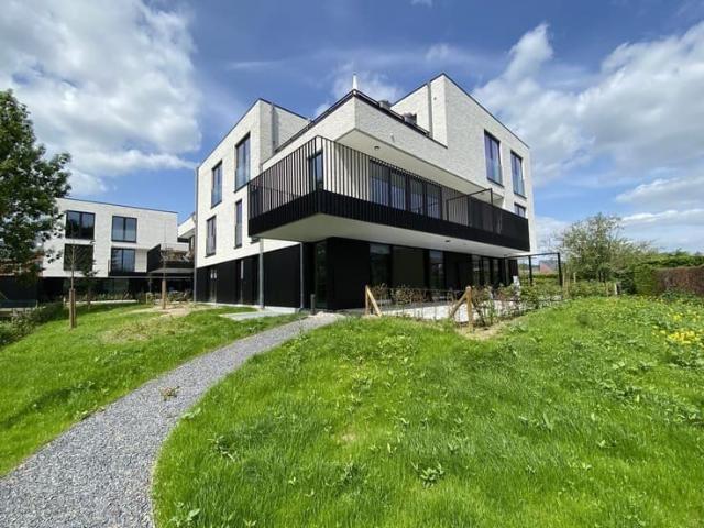 Prachtig nieuwbouw appartement, inclusief kelder en parking