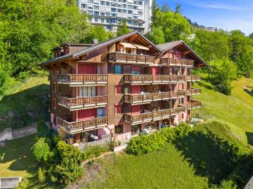 Prächtige 2,5 Zimmer Wohnung mit Balkon