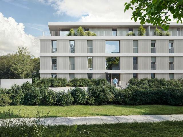 Prächtige 4,5 Zimmer Wohnung im ersten Stock mit großzügigem Balkon