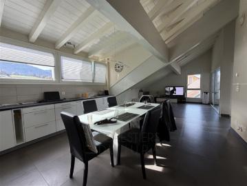 Wunderschönes 4,5 Zimmer Minergie Apartment mit Terrasse