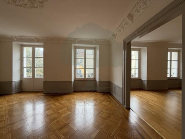 Prächtige 4,5 Zimmer Wohnung von 186 m² im Herzen von Porrentruy