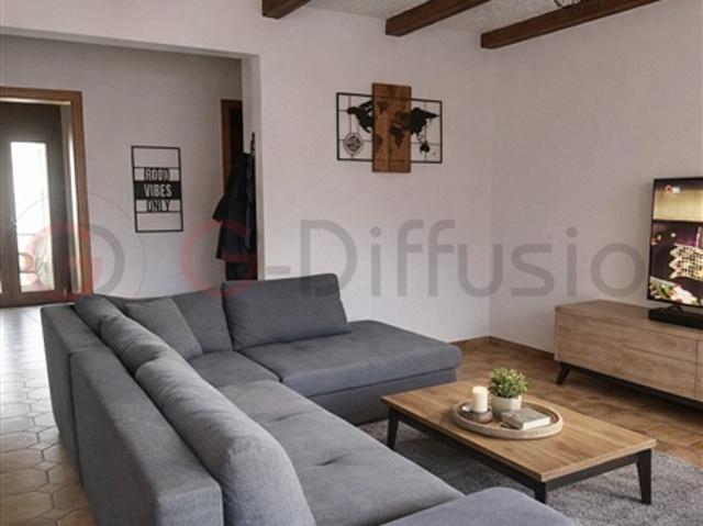 Prächtige 4,5 Zimmer Wohnung zum Verkauf in Saxon