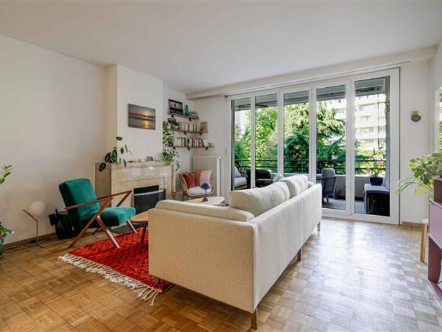 RESERVIERT – Prächtige 4 Zimmer Wohnung im Herzen des Eaux Vives Eine außergewöhnliche Adresse