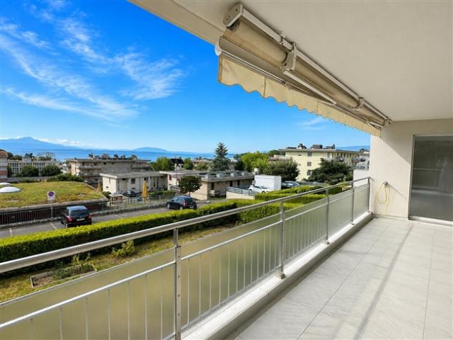 Prächtige 51/2 Zimmer Wohnung mit Blick