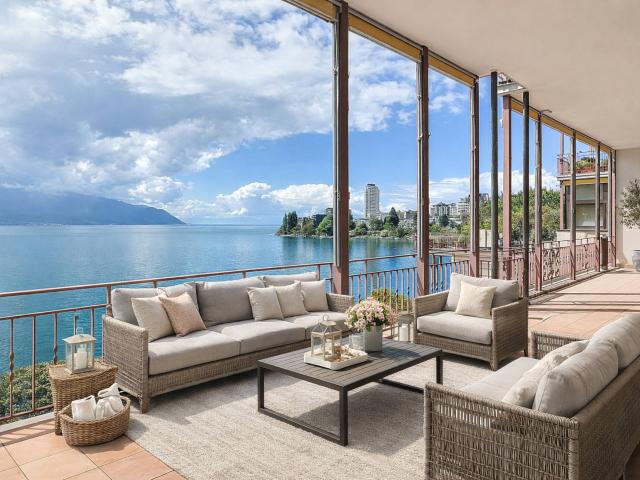 Prächtige 5,5 Zimmer Wohnung direkt am Wasser Repräsentative Residenz