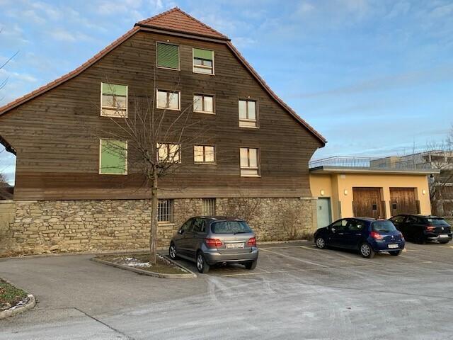 Wunderschöne 5.5 Zimmerwohnung im Herzen des Dorfes Corminboeuf