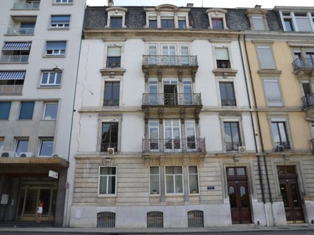 Prächtige 6,5 Zimmer Wohnung, etwa 152 m², im 4. Stock