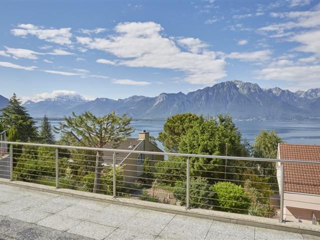 Prächtige 6 Zimmer Familienvilla Atemberaubende Aussicht