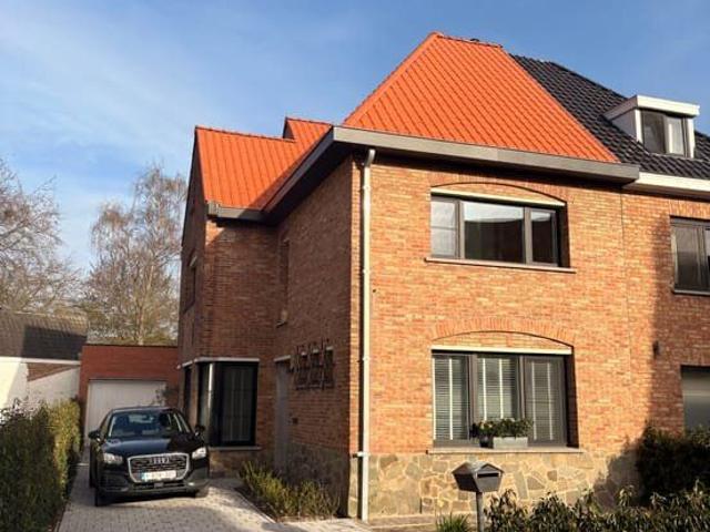 Prachtige gemeubelde woning vlakbij centrum Brugge