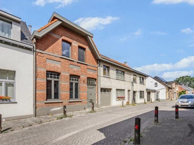 Prachtige gemeublileerde dorpswoning in hartje Schilde