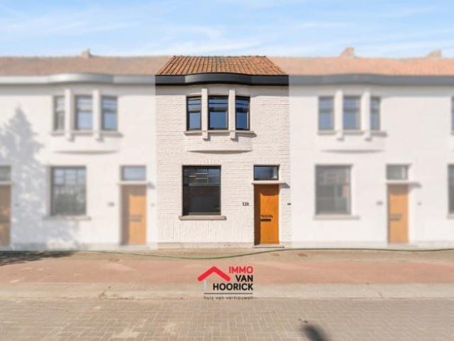 Prachtige gerenoveerde rijwoning!