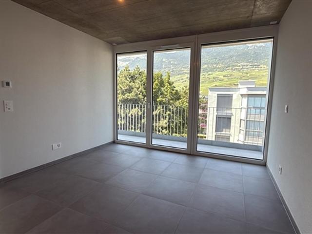 Geräumiges neues Penthouse mit großem Balkon