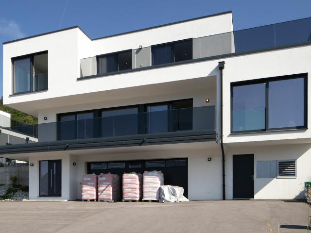 Wunderschöne neue zeitgenössische Villa