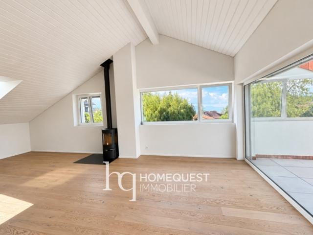 Prächtige neue Penthouse Wohnung mit Blick auf den See