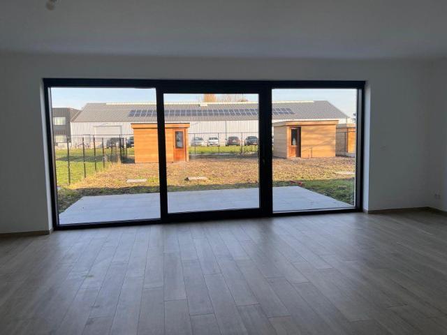 Prachtige nieuwbouwwoning met 6 slaapkamers, tuin en achteruitgang