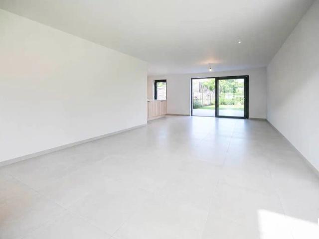Prachtige nieuwbouwwoning op rustige locatie