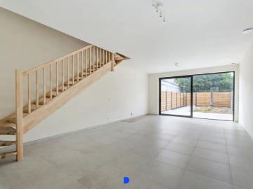 Prachtige nieuwbouwwoning in het centrum van Oostnieuwkerke