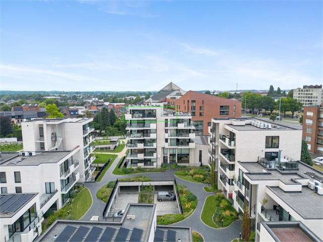 PRACHTIGE PENTHOUSE MET ONDERGRONDSE PARKEERPLAATS VLAKBIJ CENTRUM VAN SINT TRUIDEN