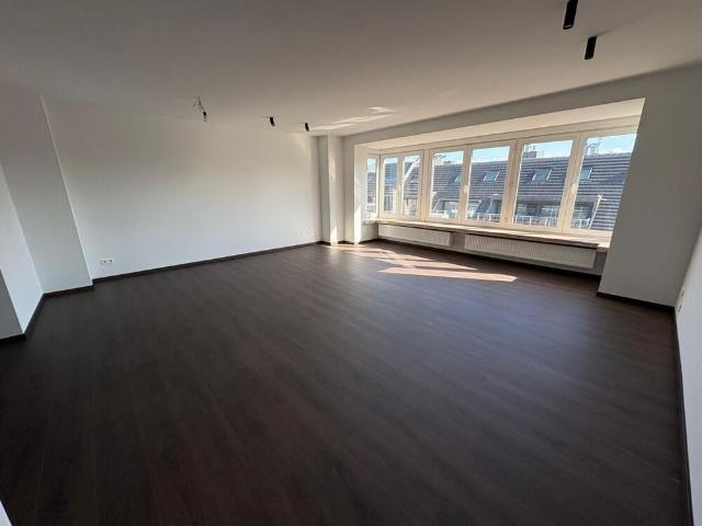 Prachtige penthouse te huur met mooie verzichten én 2 riante terrassen te Oostende!