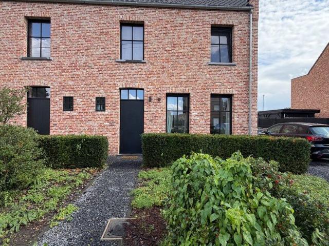 Prachtige ruime woning te huur met 3 slpks in Gierle