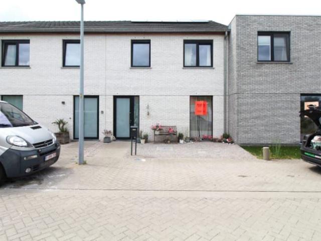 Prachtige woning in rustige woonwijk te Roeselare
