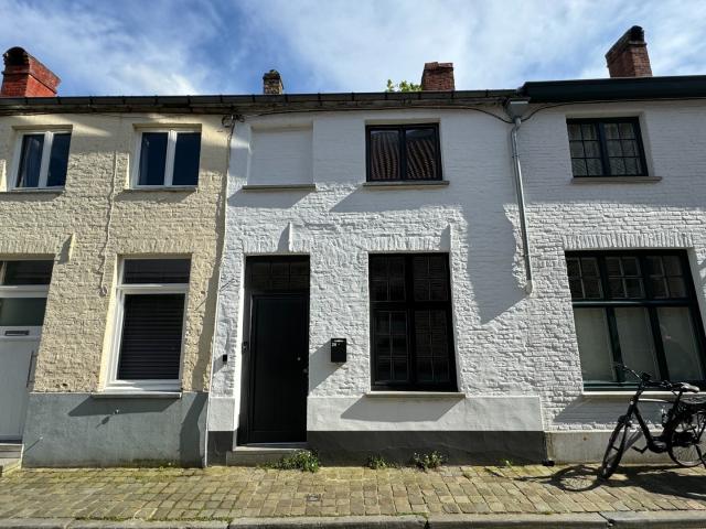 Prachtige woning te huur in het bruisende hart van Brugge!