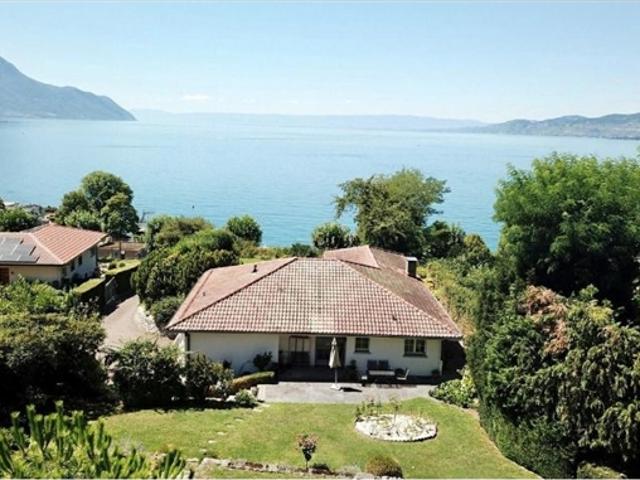 Villeneuve – Grundstück mit Seeblick, großes Grundstück und Zweitwohnsitz erlaubt
