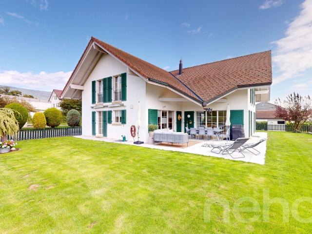 Prächtige Villa in Thielle