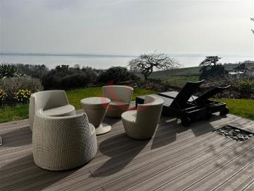 Prächtige Villa mit 8,5 Zimmern und atemberaubendem Blick auf den See – Cortaillod