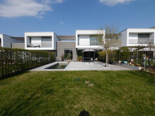 Zeitgenössische Villa in Vésenaz