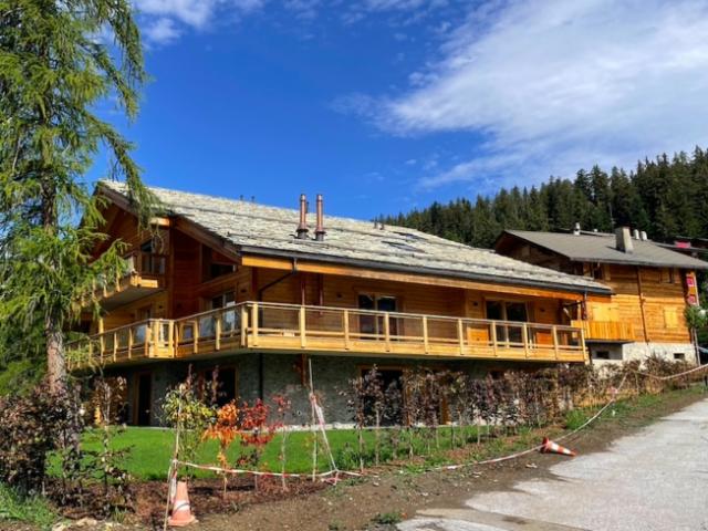 Prächtiges neues Chalet in Crans Montana