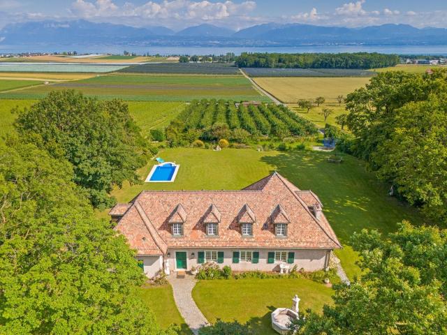 Prächtiges Anwesen mit Blick auf den Genfersee