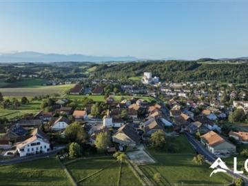 Prächtiges Doppelhaus in Penthalaz