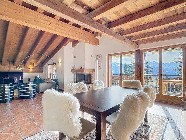 Wunderschönes Duplex Dachgeschoss in Crans Montana – Atemberaubende Aussicht