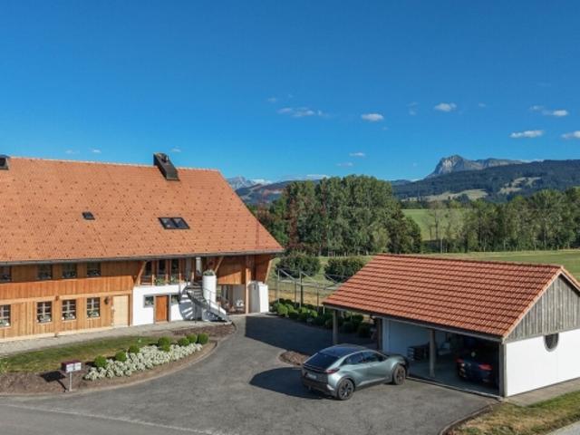 Prächtiges, renoviertes Bauernhaus 20 Minuten von der Riviera und 15 Minuten von Bulle entfernt