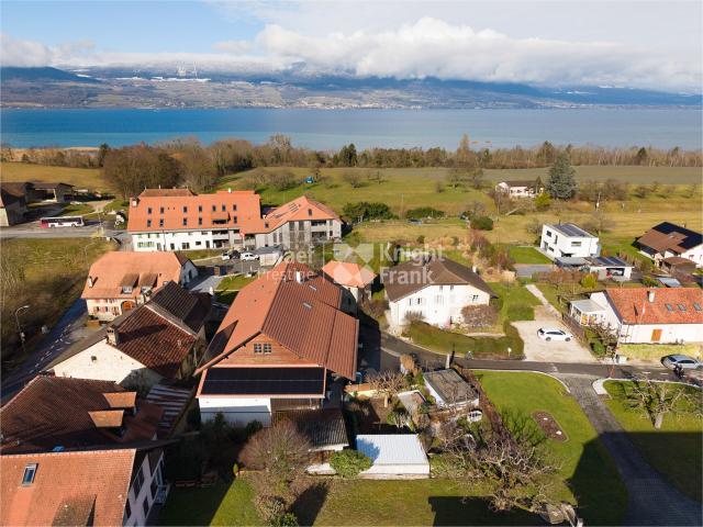 Prächtiges renoviertes Bauernhaus mit 2 Wohnungen zum Verkauf in Font