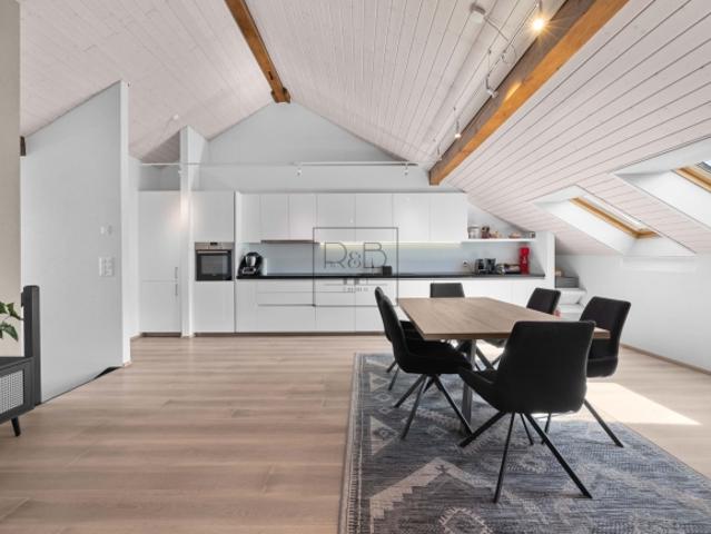 Prächtiges Doppelhaus mit 4,5 Zimmern