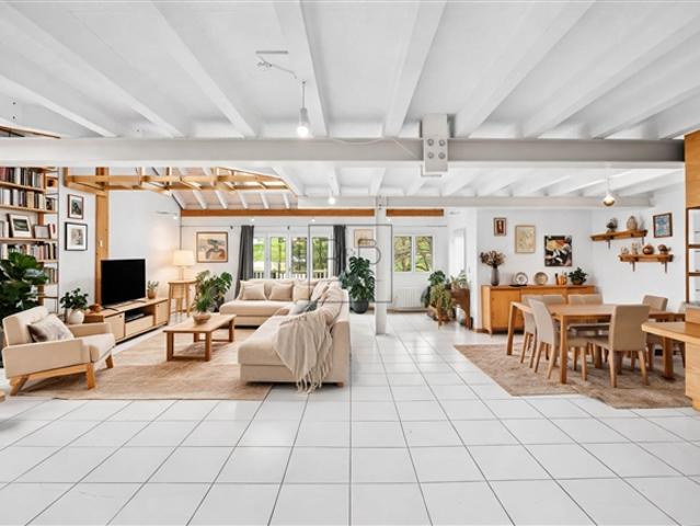 Prächtiges 4,5 Zimmer Doppelhaus mit einzigartigem Charakter