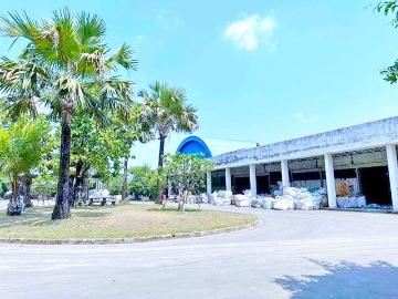 ปราจีนบุรี นิคมกบินทร์บุรี 5กม.ให้เช่าโรงงานติดถนนสายกบินทร์บุรี ปักธงชัย รง.4 แม็คโคร กบินทร์บุรี300ม.โกดัง พร้อมออฟฟิศ 31ไร่ 125ตรว