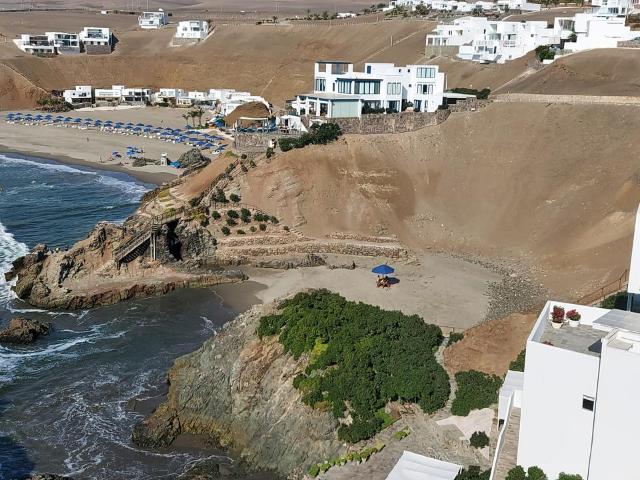 PRACTICA CASA EN VENTA EN PLAYA PALILLOS, ASIA