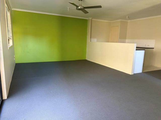 Practical 3 Bedroom Duplex In Convenient Location