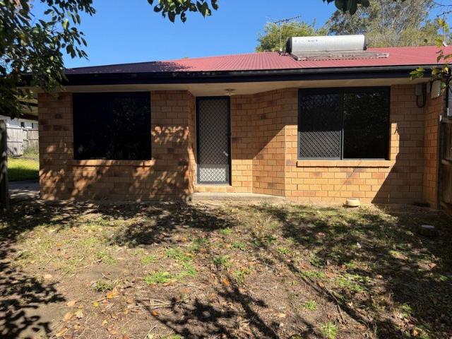 Practical 3 Bedroom Duplex In Convenient Location