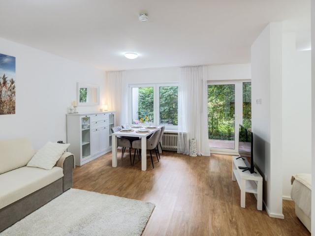 Practical Apartment with Sleeping Alcove in Munich
