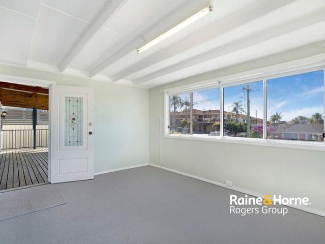 Practical Living in a Convenient Gorokan Location