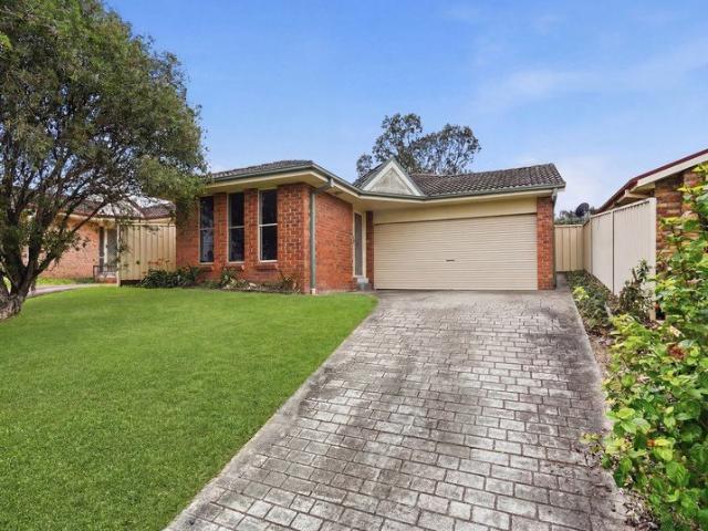 Practical Living in a Convenient Greta Location