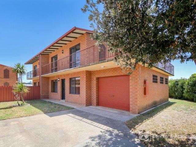 PRACTICAL LIVING IN A QUIET COURT SETTING