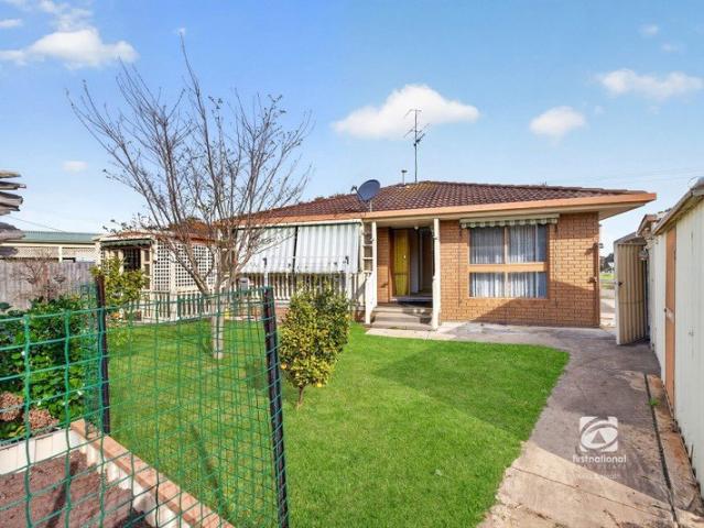 PRACTICAL, PRIVATE AND WELL POSITIONED