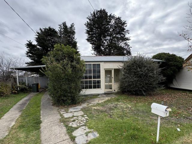 Practical two bedroom home in a convenient Norlane location